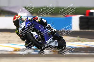 media/Jun-07-2025-TrackDaz (Sat) [[4413525952]]/A Group/1pm (Turn 1)/